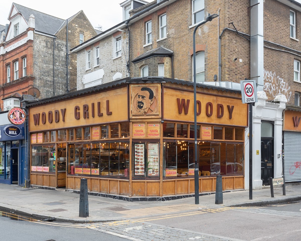 Woody Grill - Dyne Road Branch